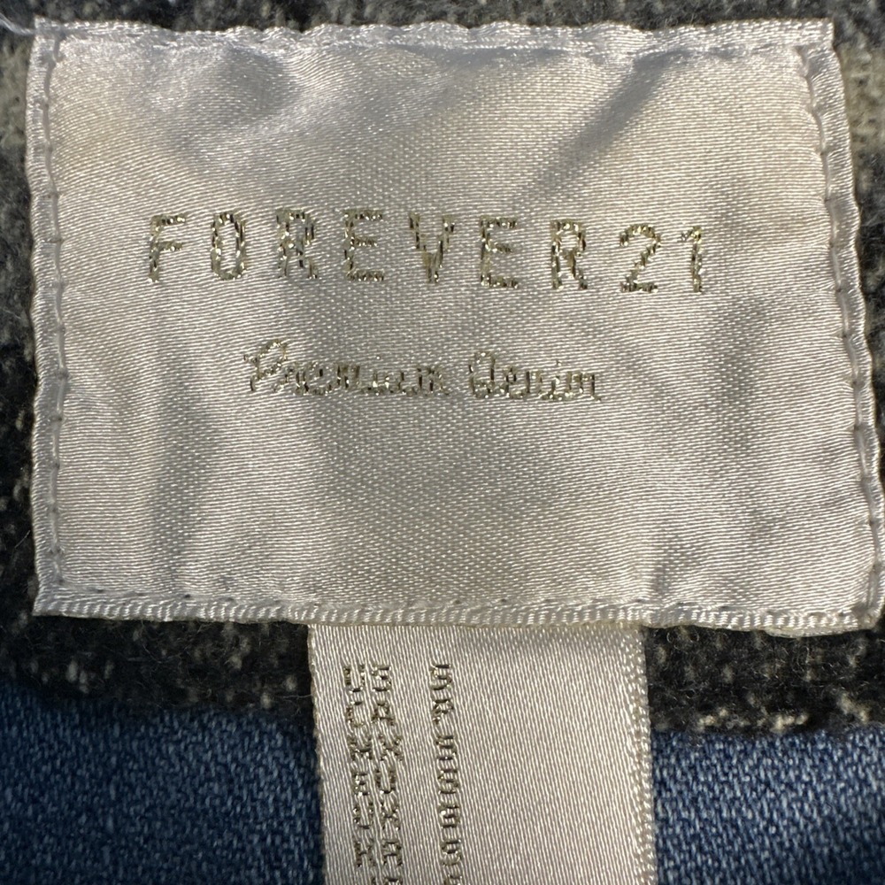 Forever 21 Women's Aztec Print Distressed Denim Jacket Size S - Picture 2 of 8